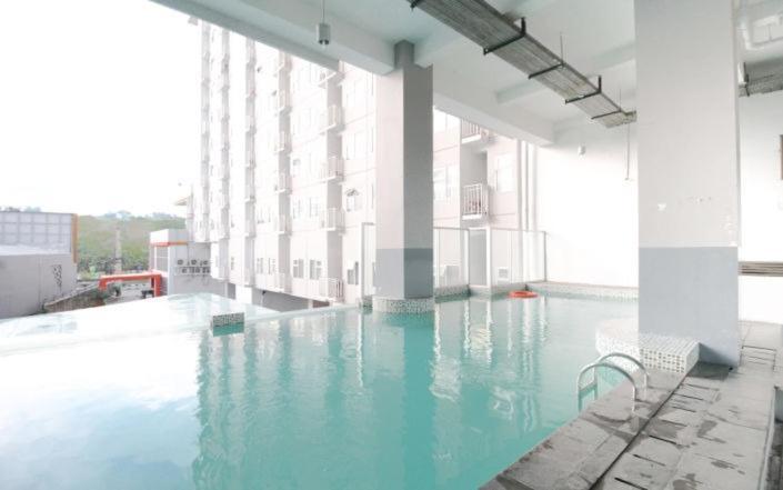 Easton Park Residence By Mustika Sayang ภายนอก รูปภาพ